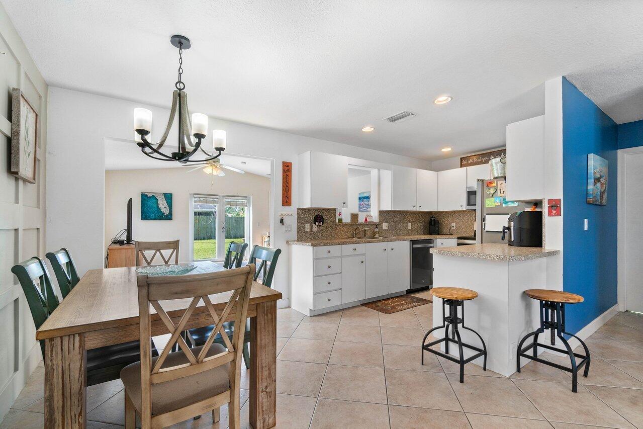 7456 Cocoanut Drive