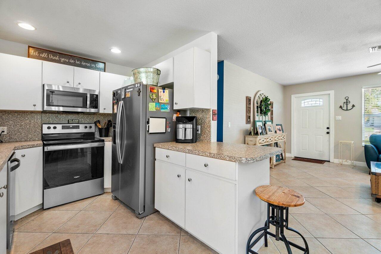 7456 Cocoanut Drive