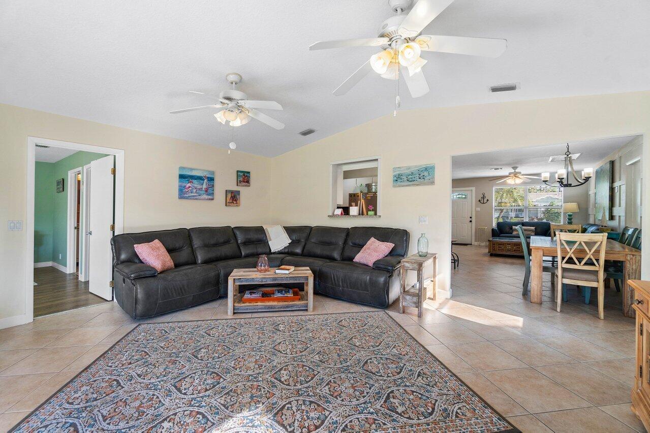 7456 Cocoanut Drive