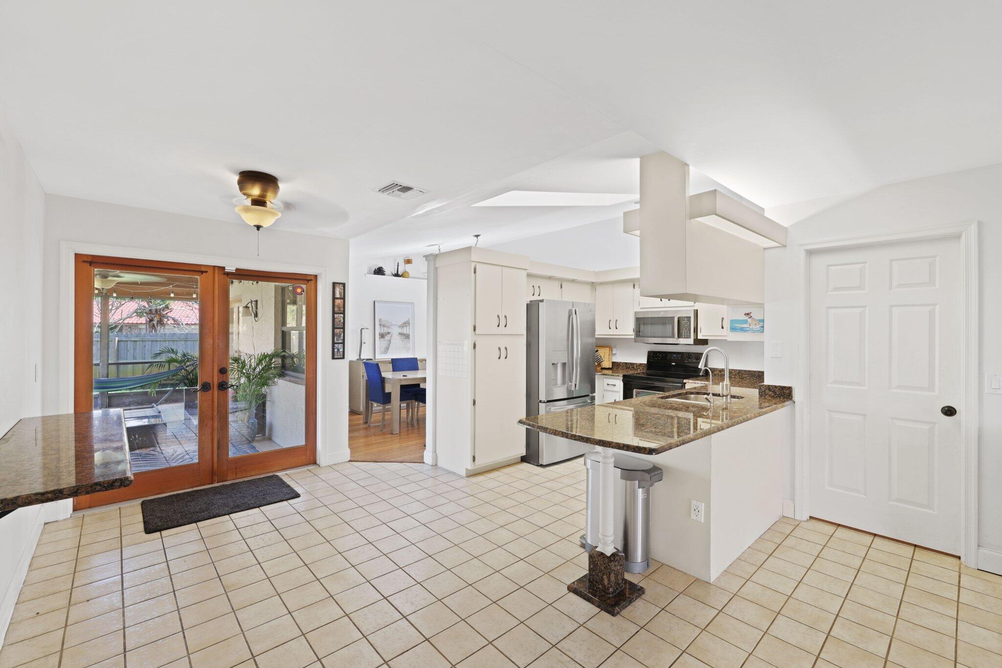 1048 Wynndale Way