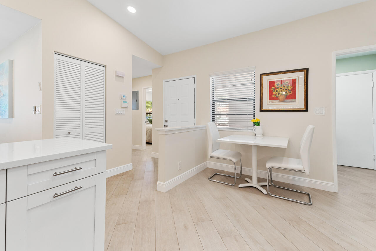 6037 Kings Gate Circle