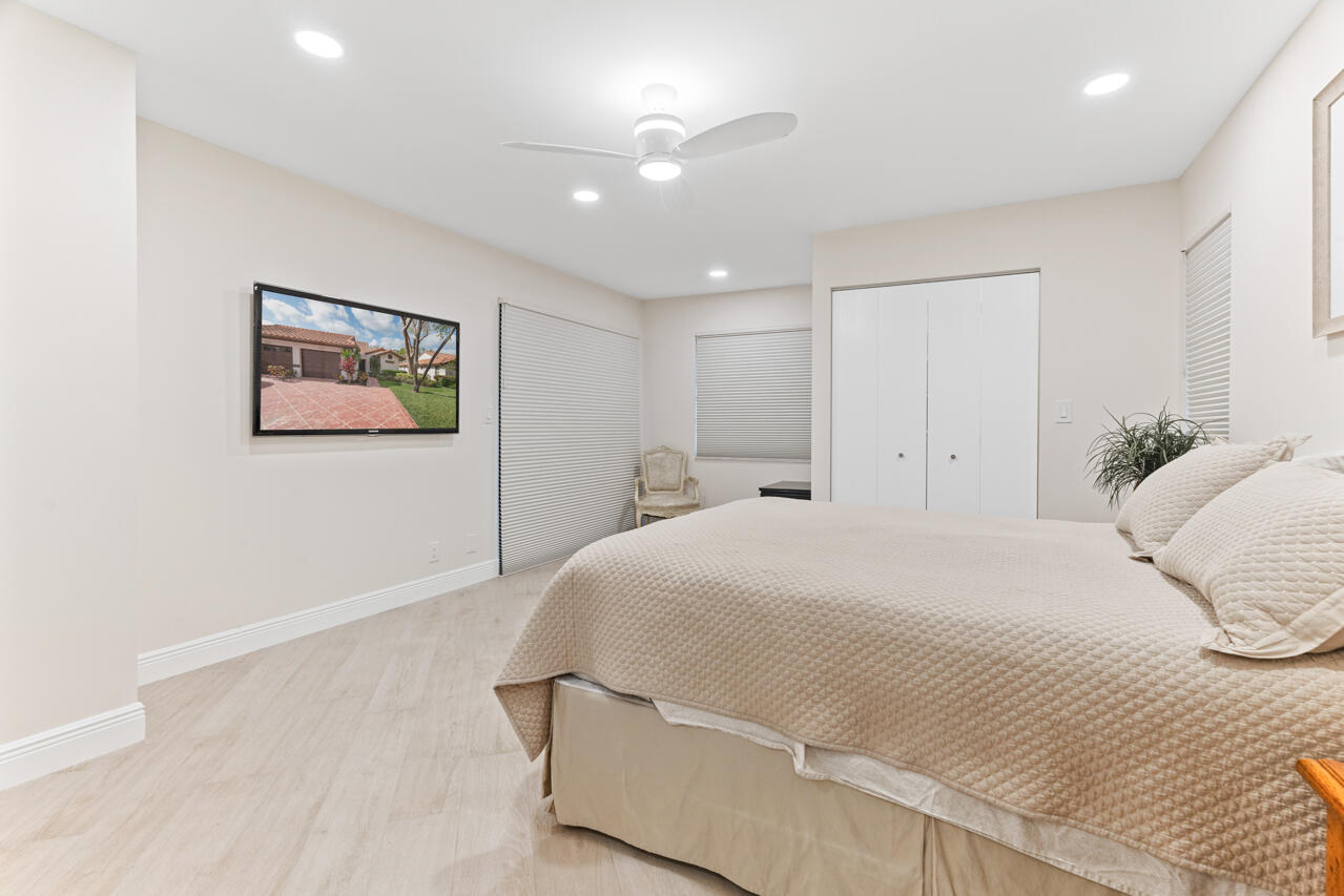 6037 Kings Gate Circle