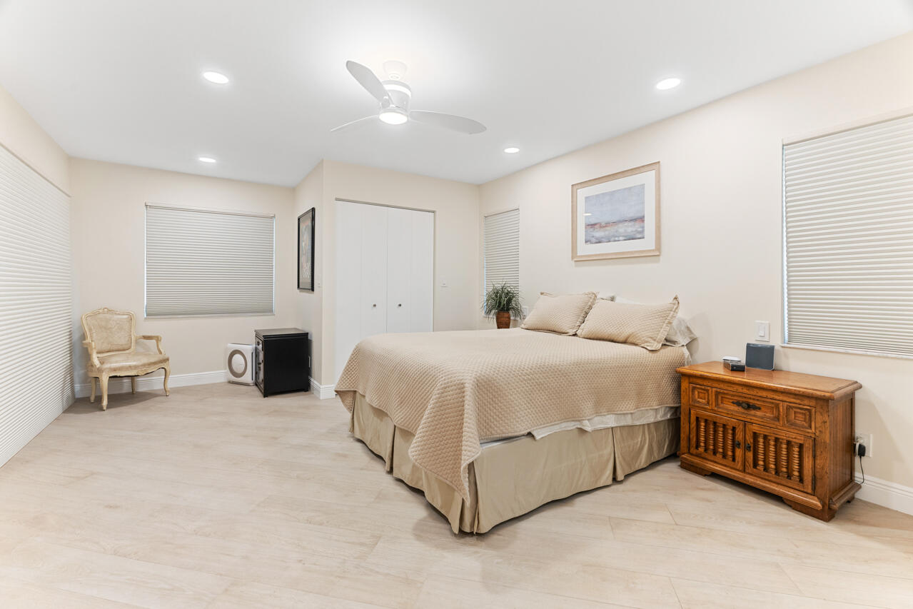 6037 Kings Gate Circle