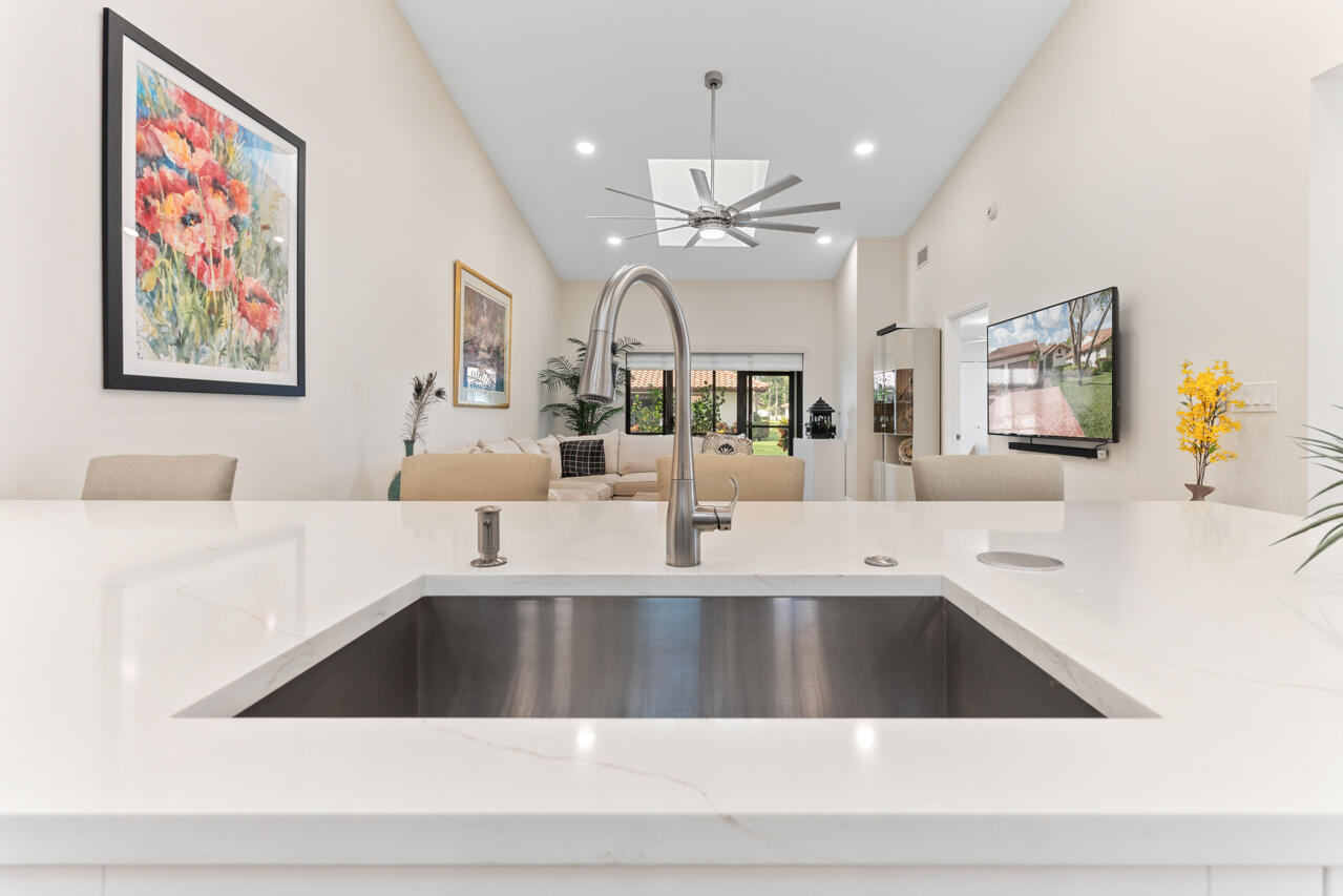 6037 Kings Gate Circle