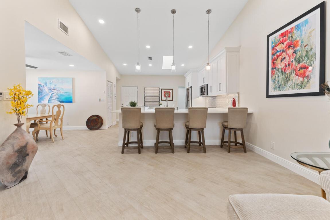 6037 Kings Gate Circle