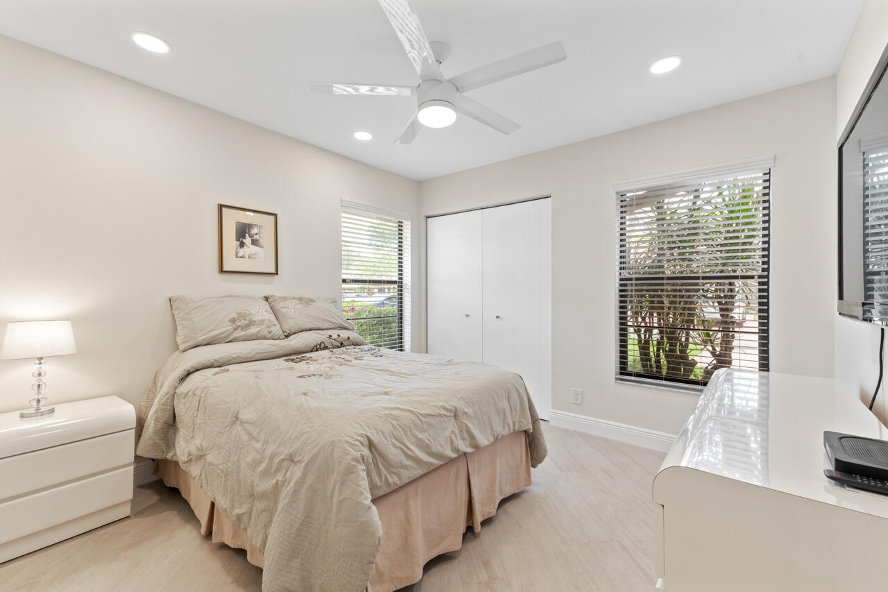 6037 Kings Gate Circle