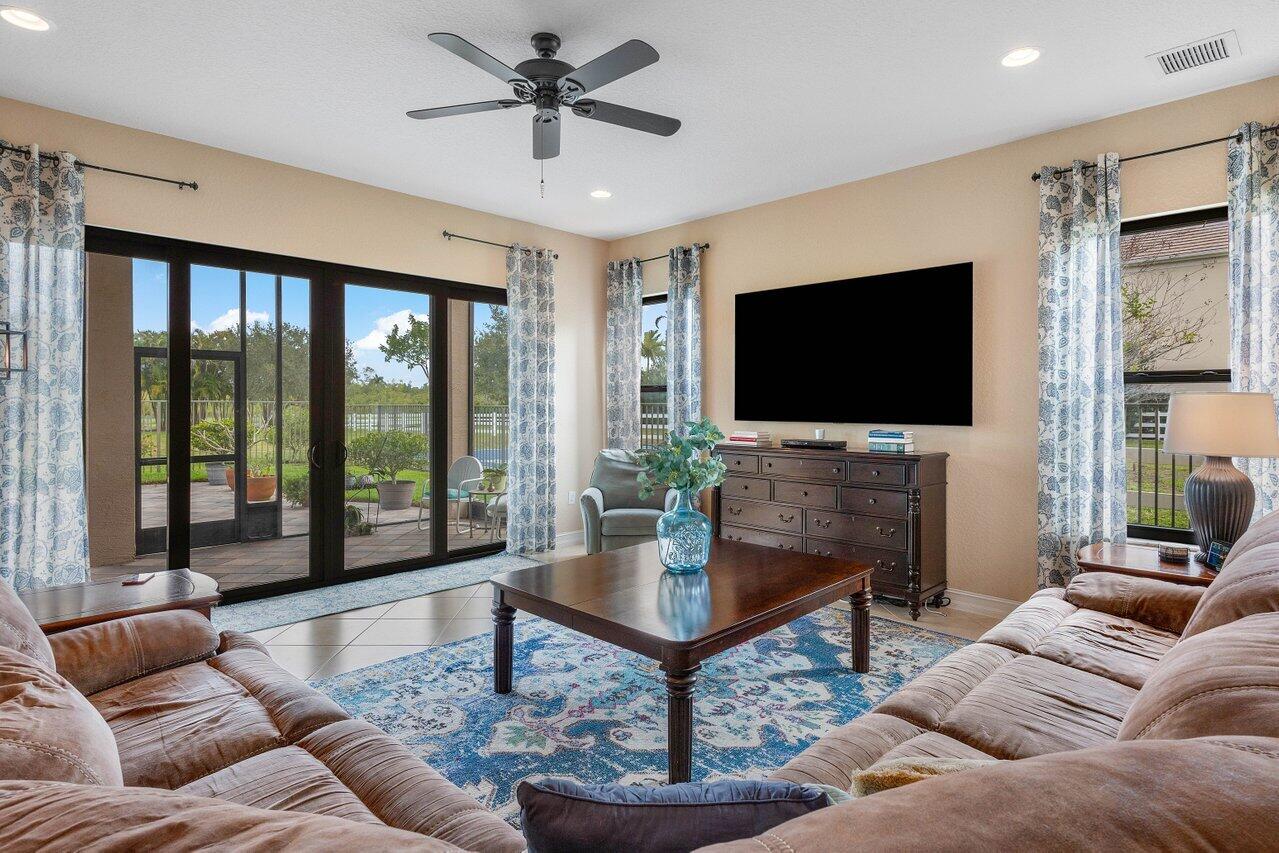 9884 Equus Circle
