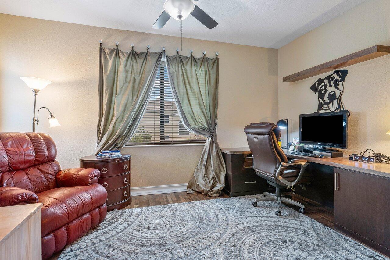 9884 Equus Circle
