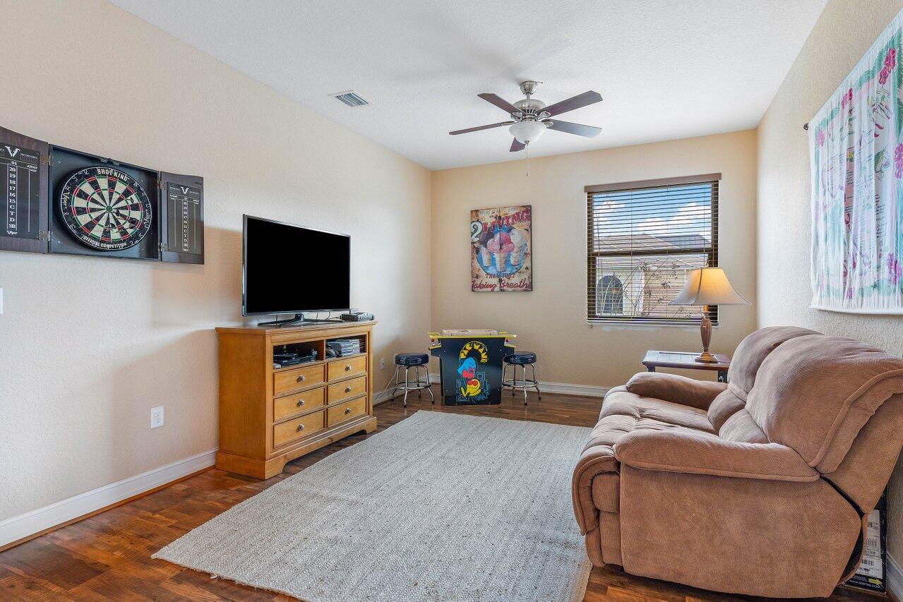9884 Equus Circle