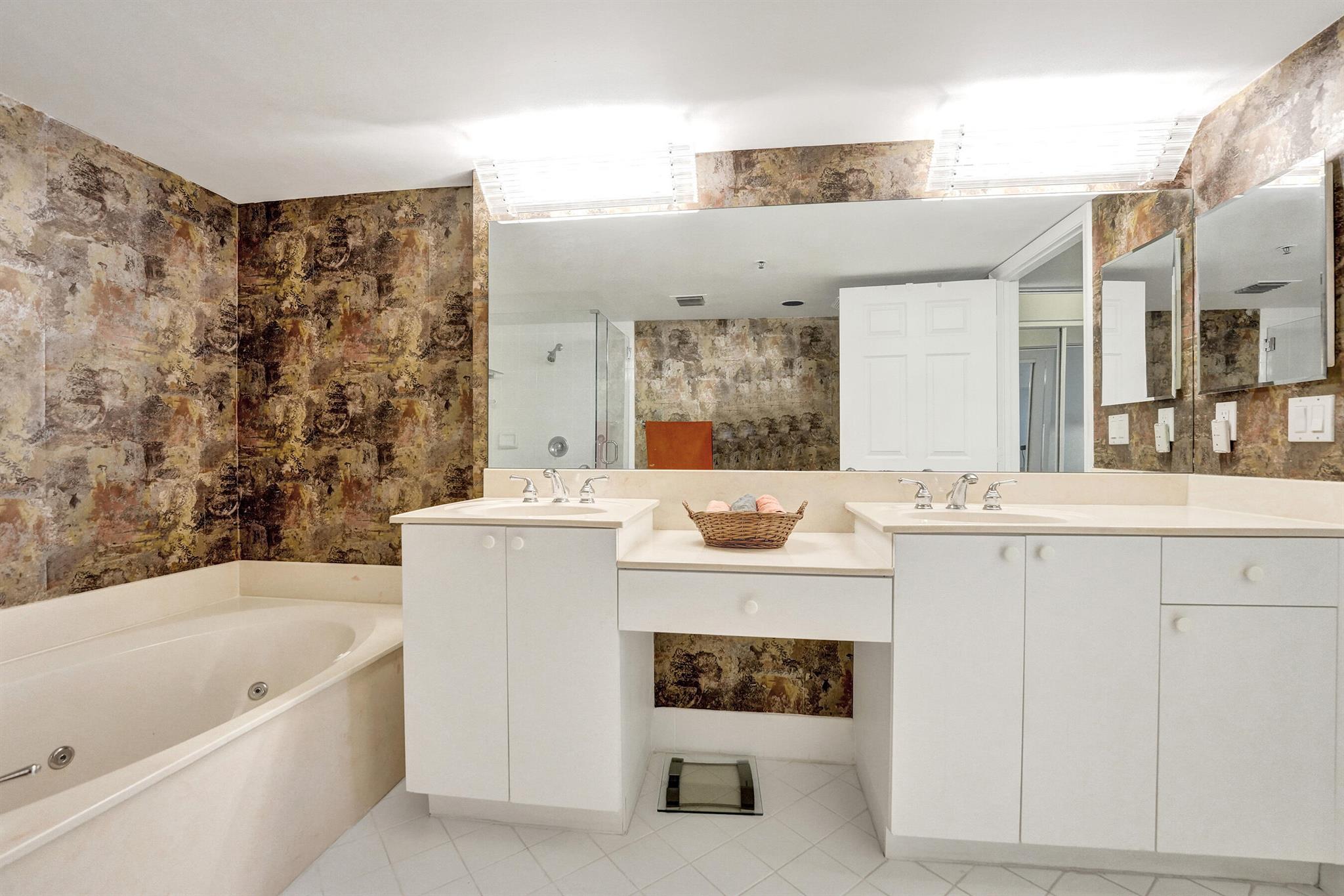 12511 Imperial Isle Drive 102