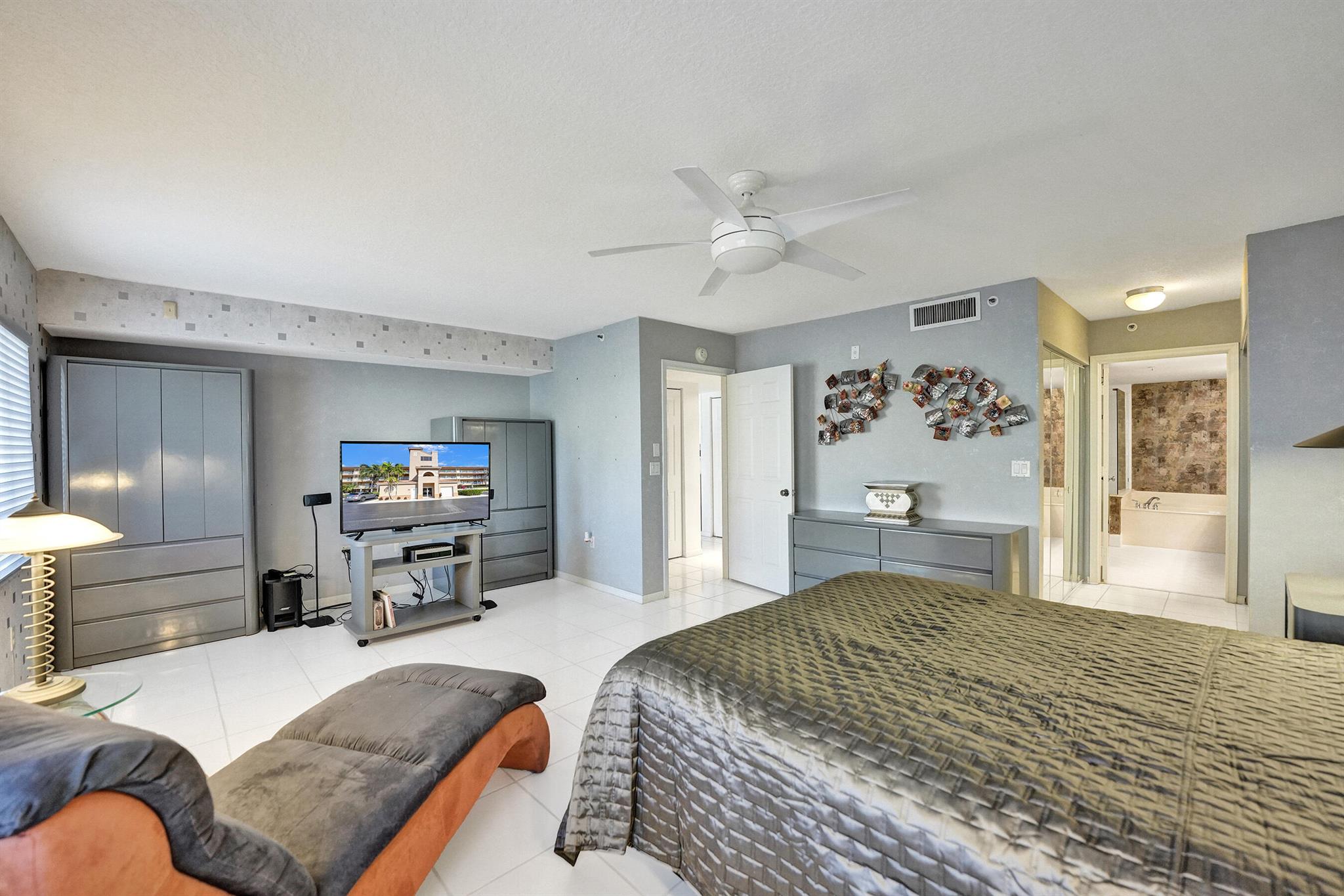 12511 Imperial Isle Drive 102