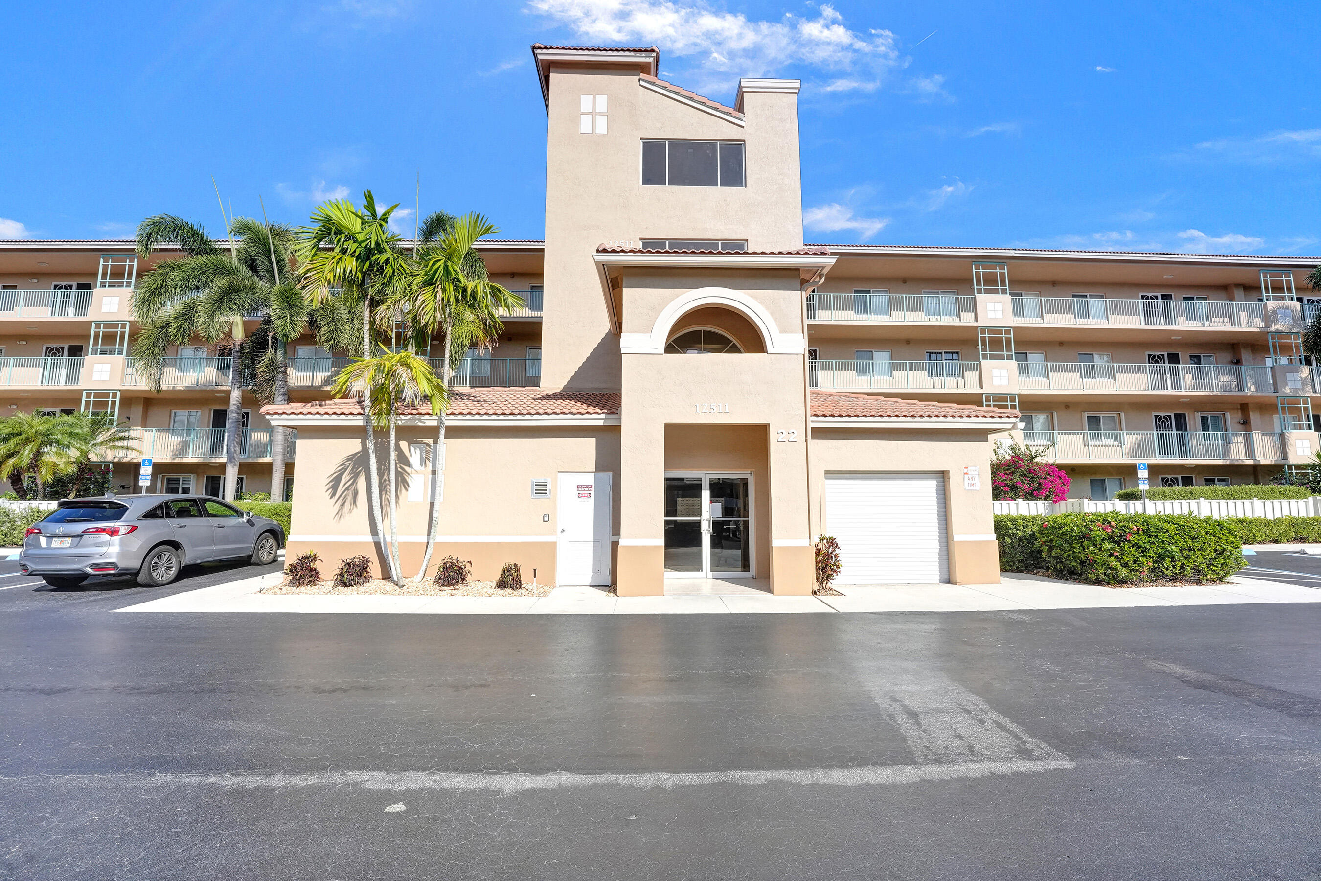 12511 Imperial Isle Drive 102