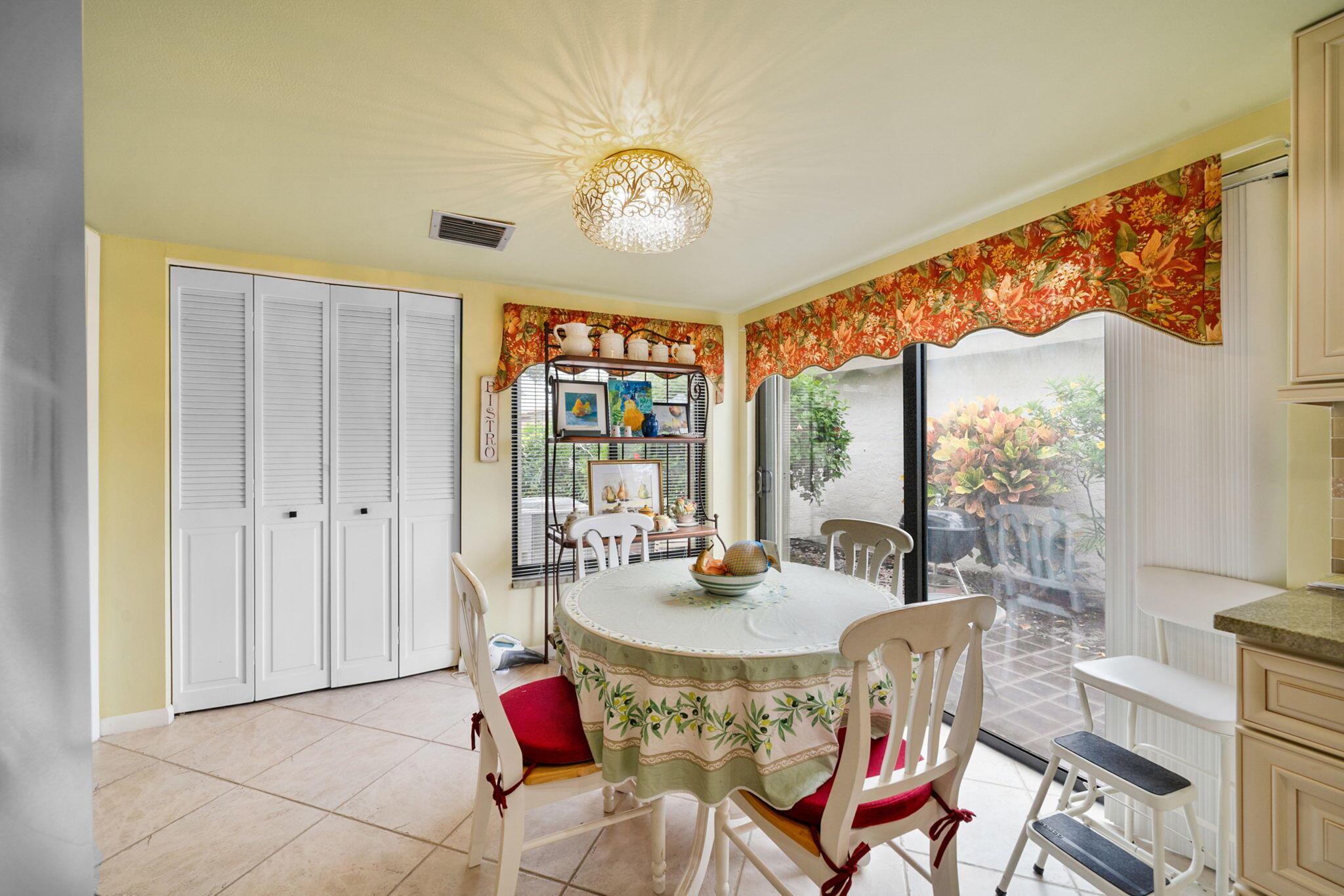 5625 Lakeview Mews Court