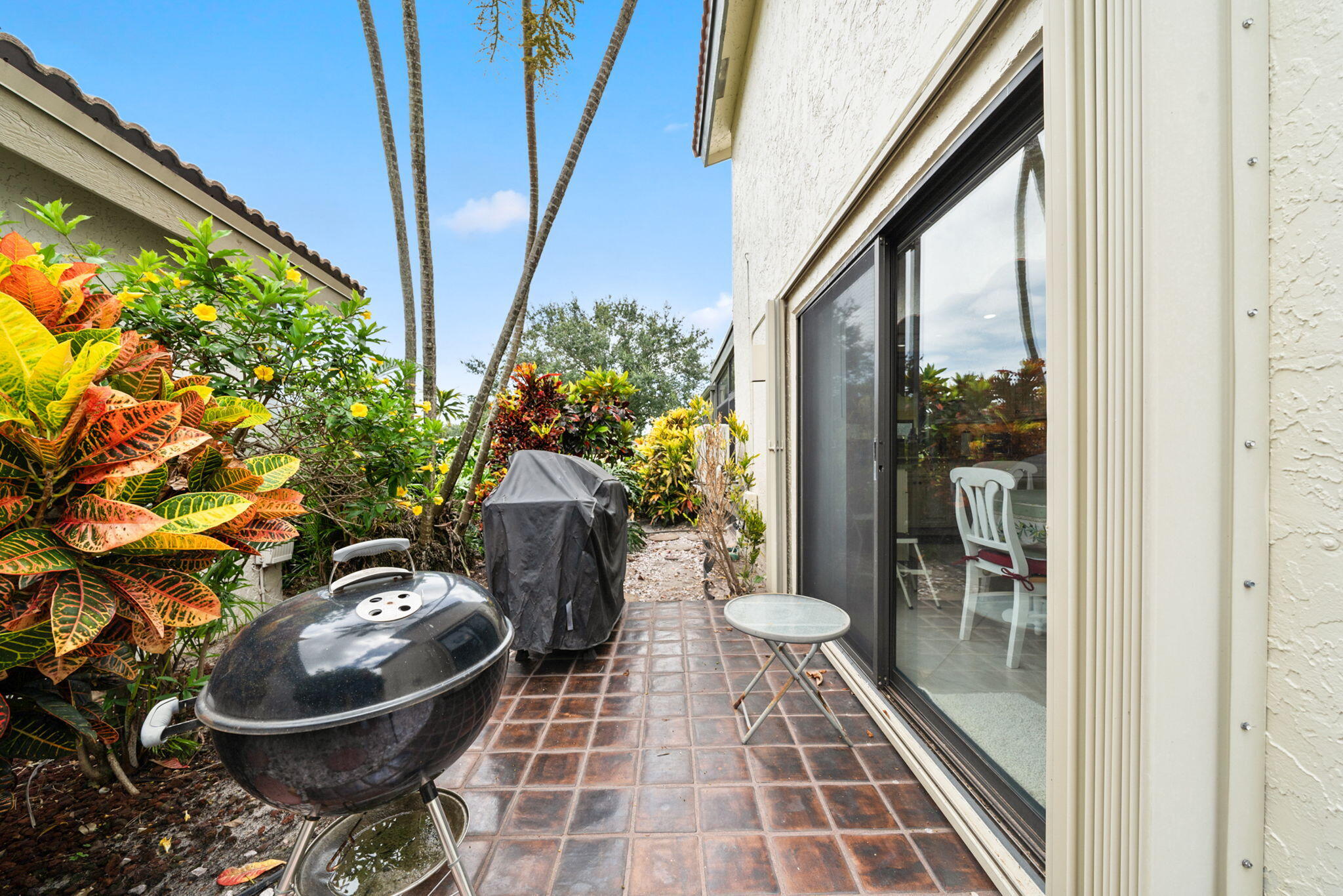 5625 Lakeview Mews Court