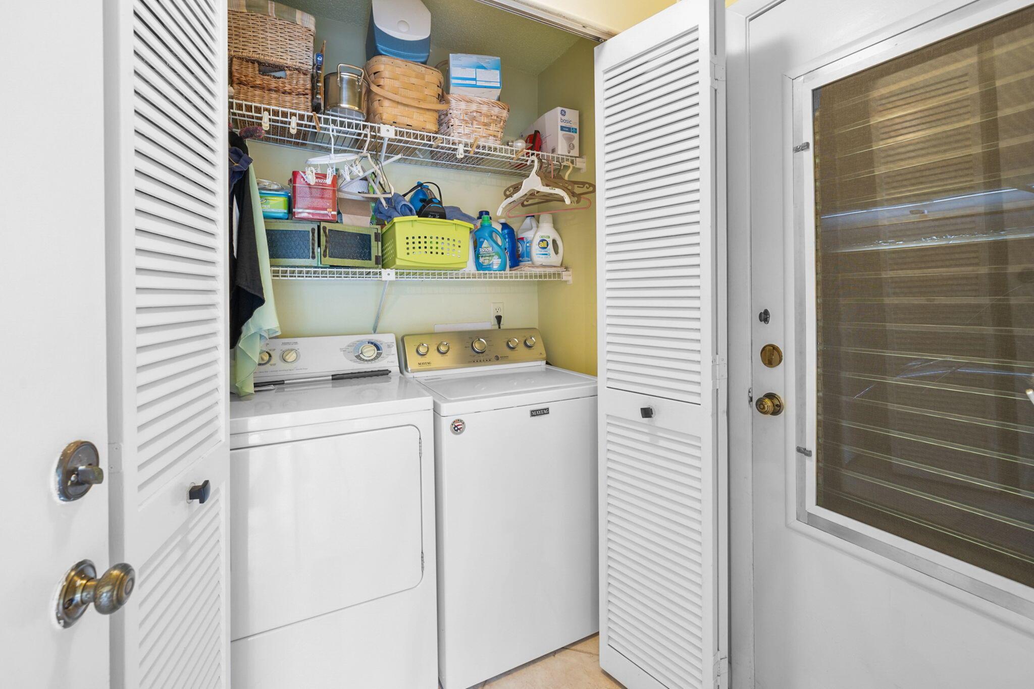 5625 Lakeview Mews Court