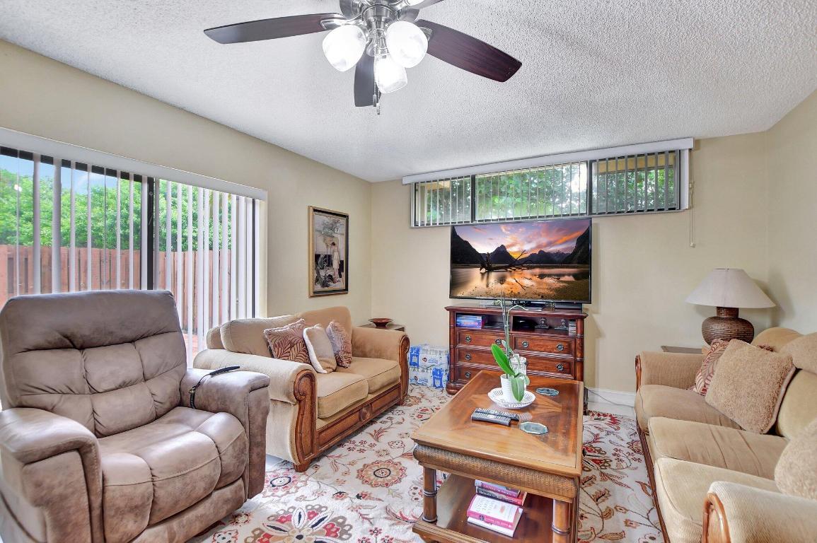 22952 Oxford Place B