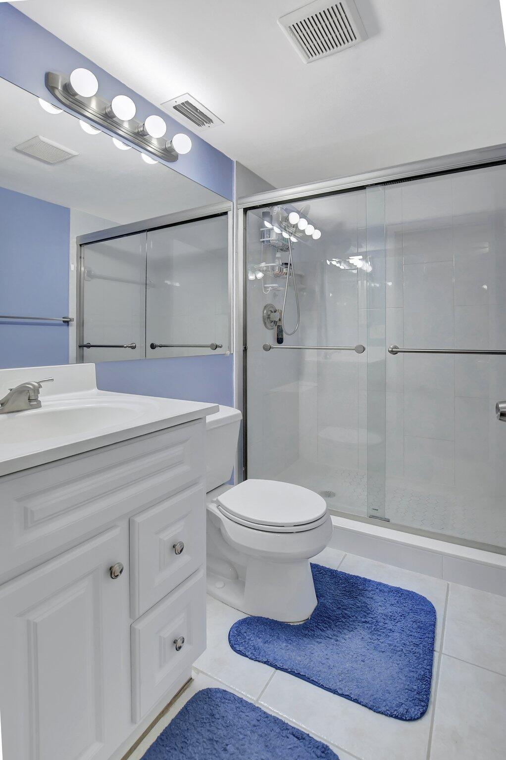 22952 Oxford Place B