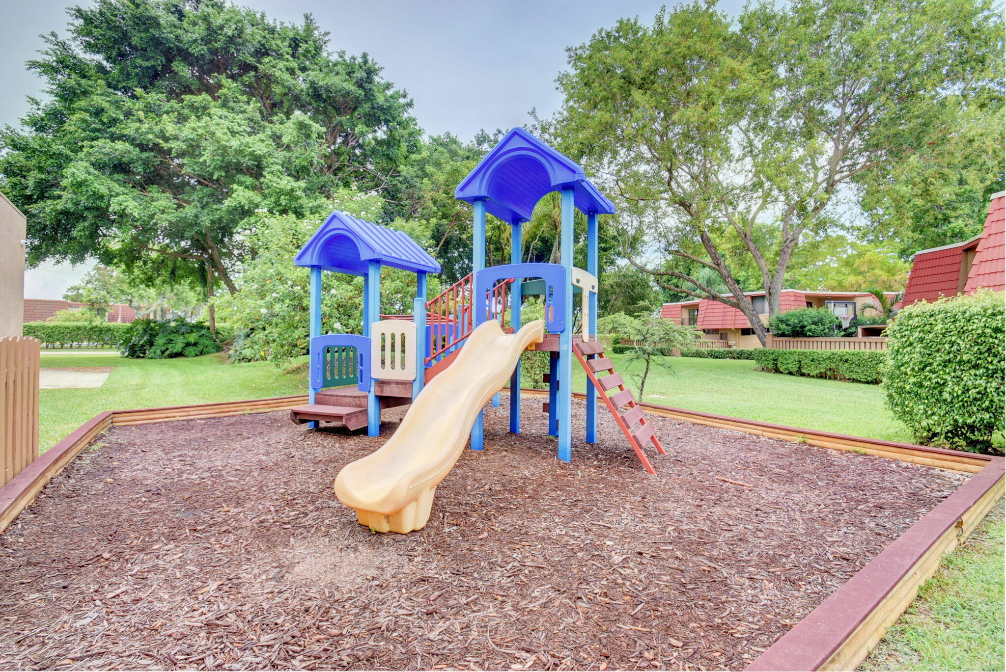 22952 Oxford Place B