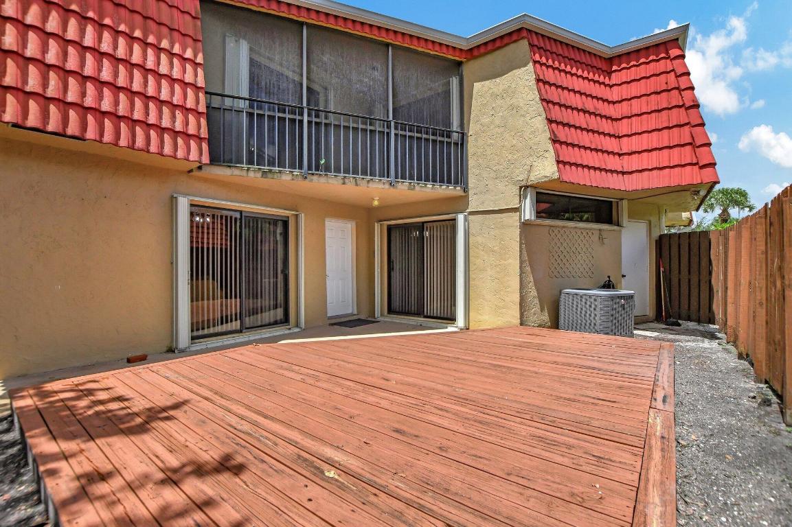 22952 Oxford Place B