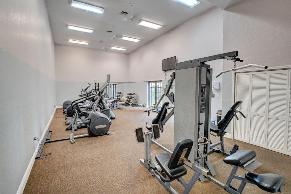 22952 Oxford Place B