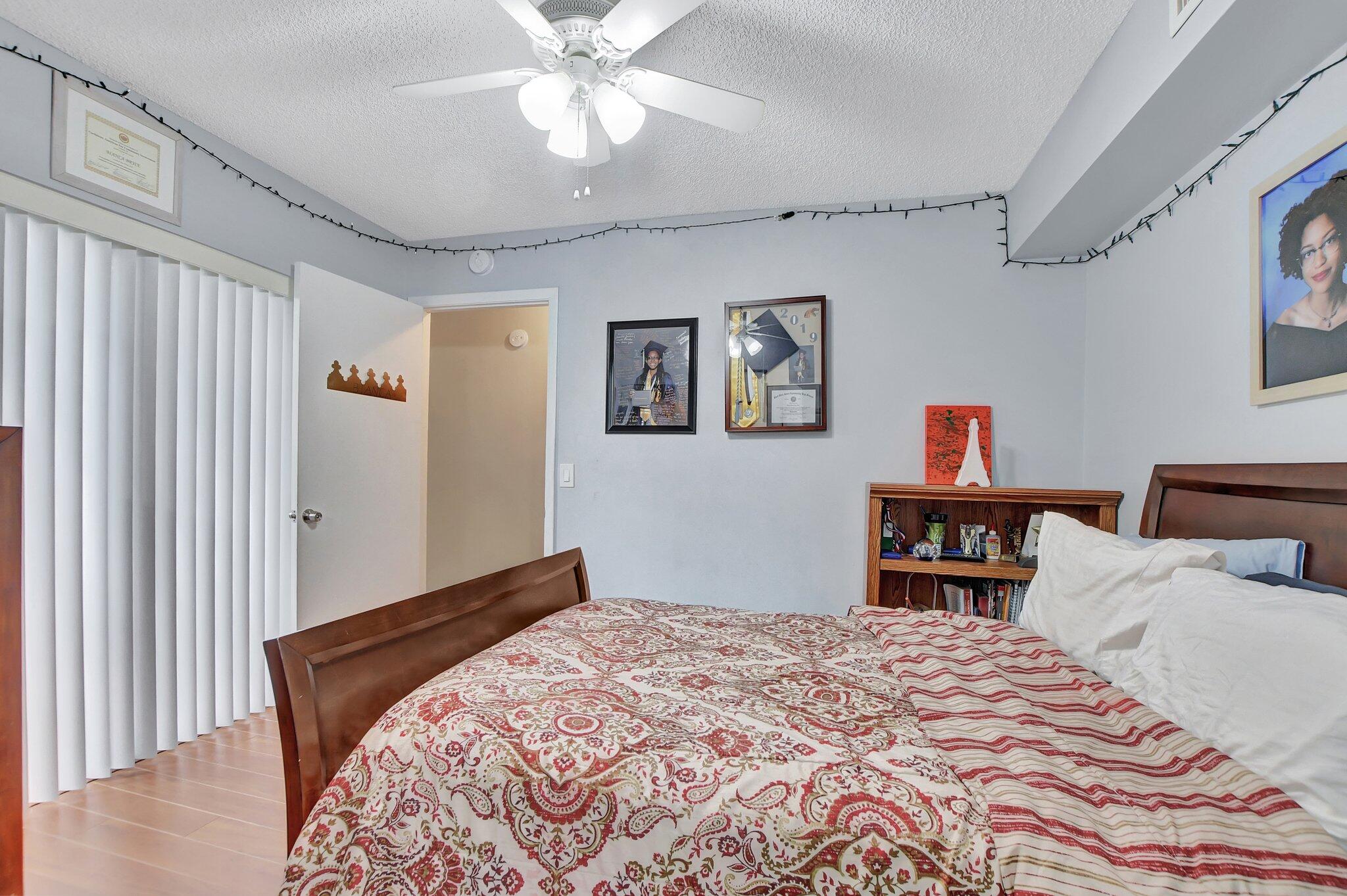 22952 Oxford Place B