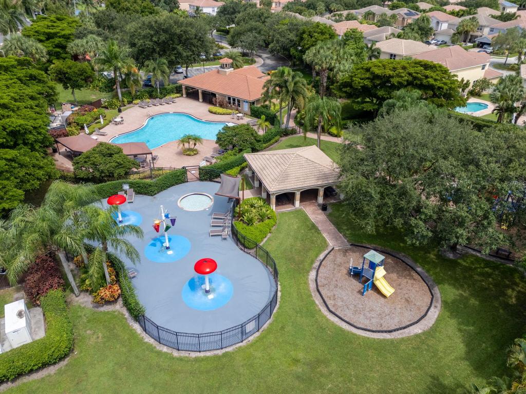 5065 Nautica Lake Circle