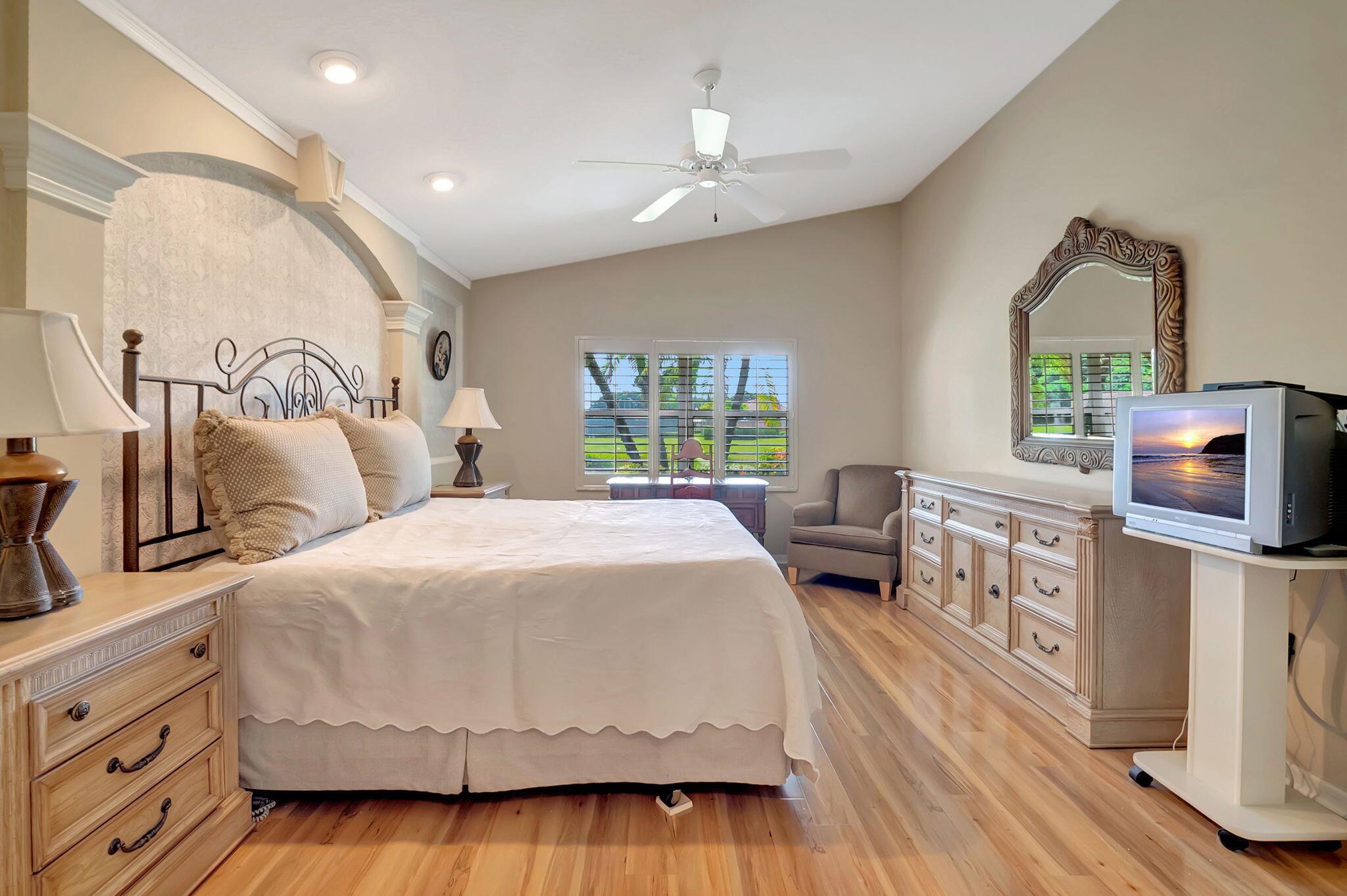 11530 Spring Oak Avenue