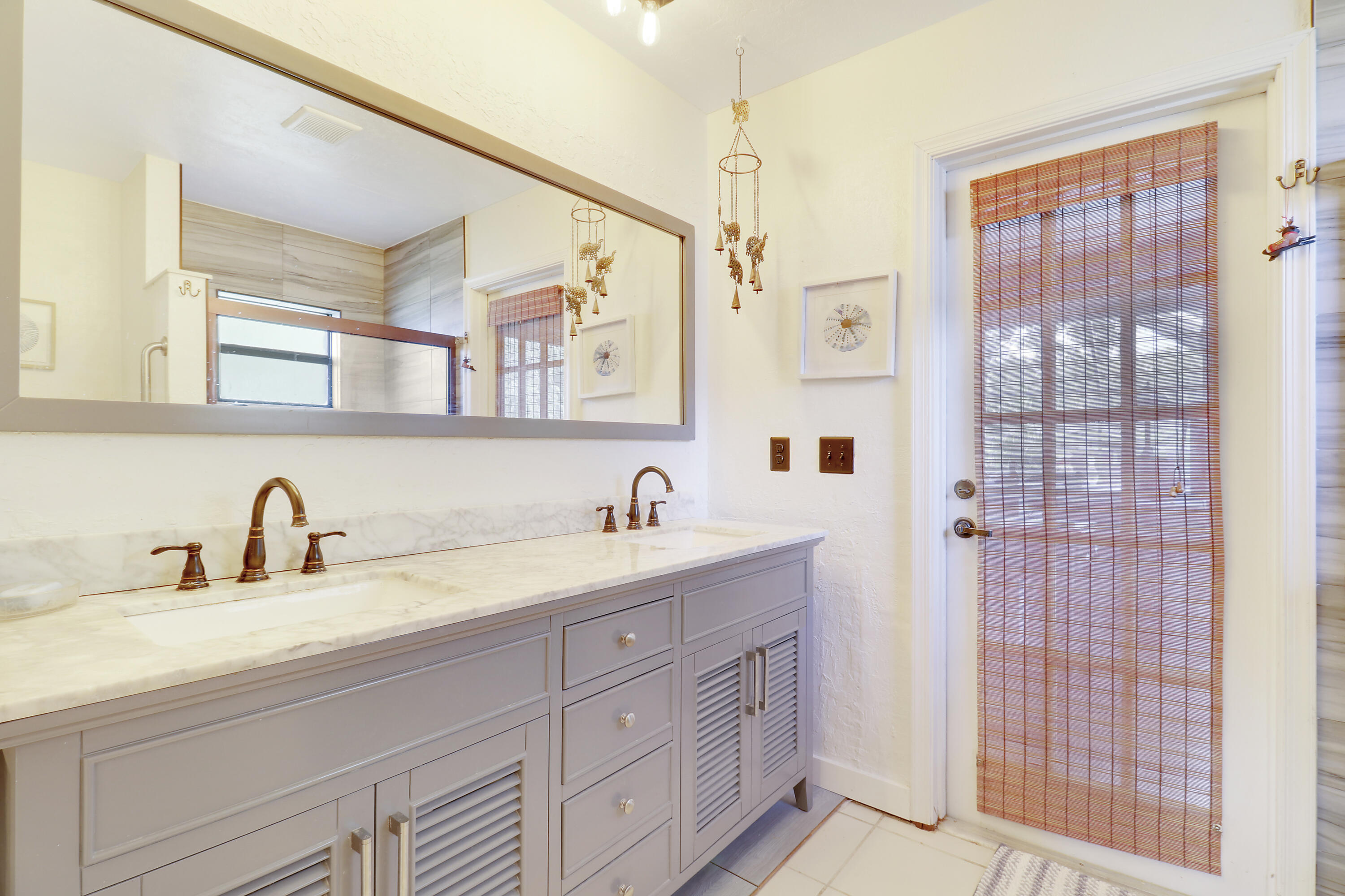 11224 54th Street N
