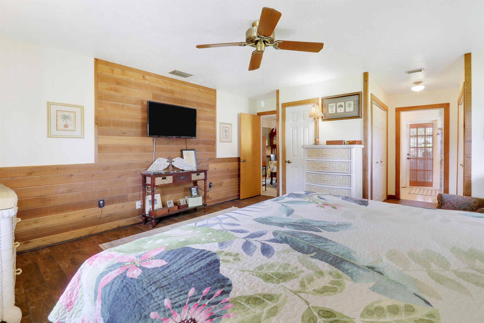 11224 54th Street N