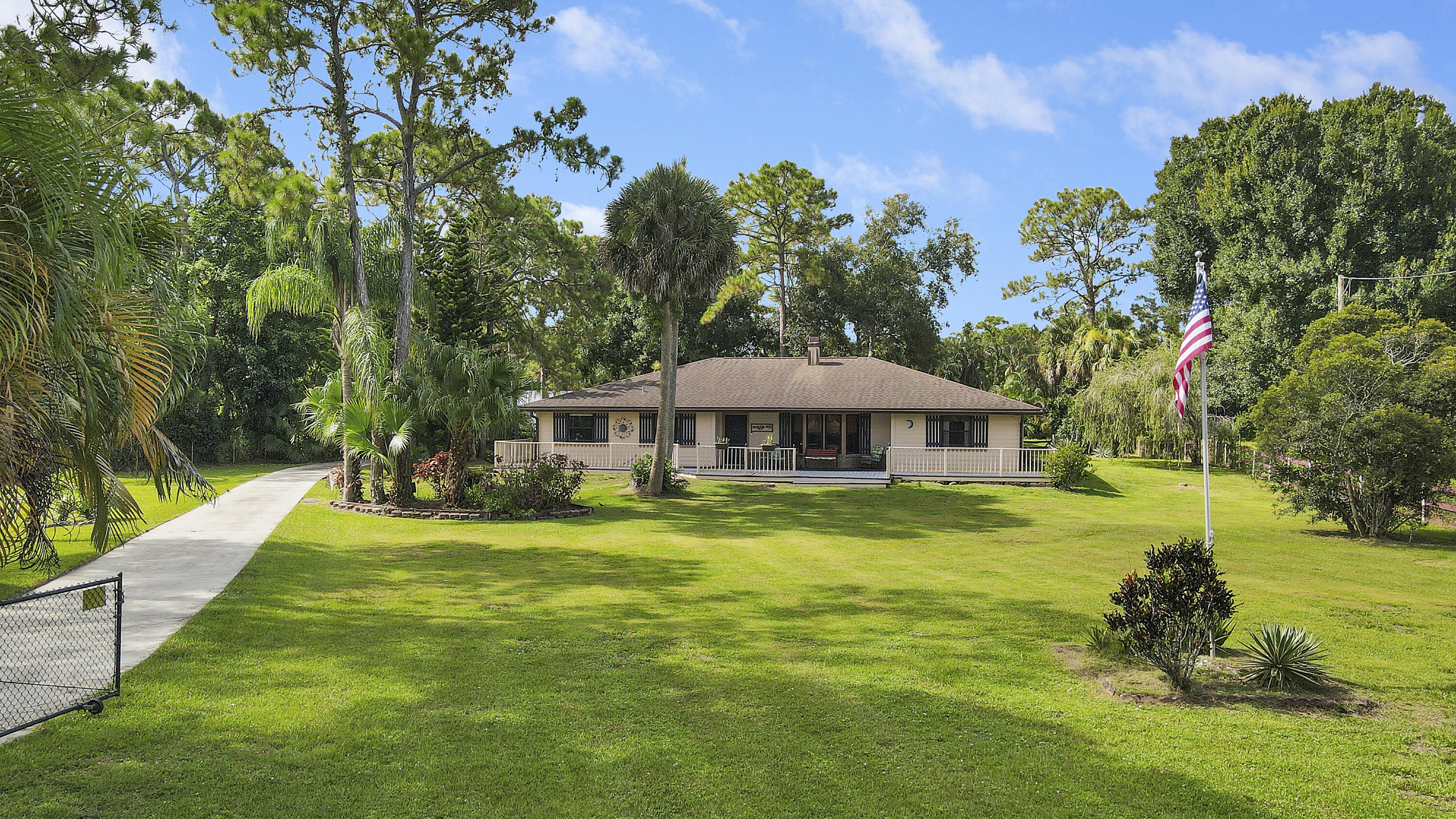 11224 54th Street N