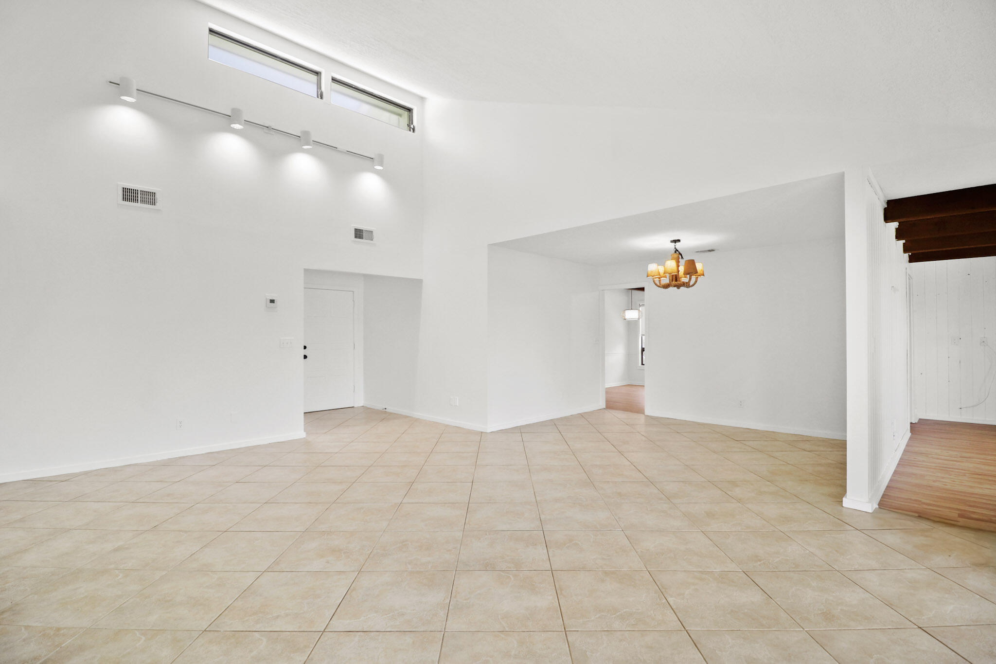 65 Pine Hill Trail W