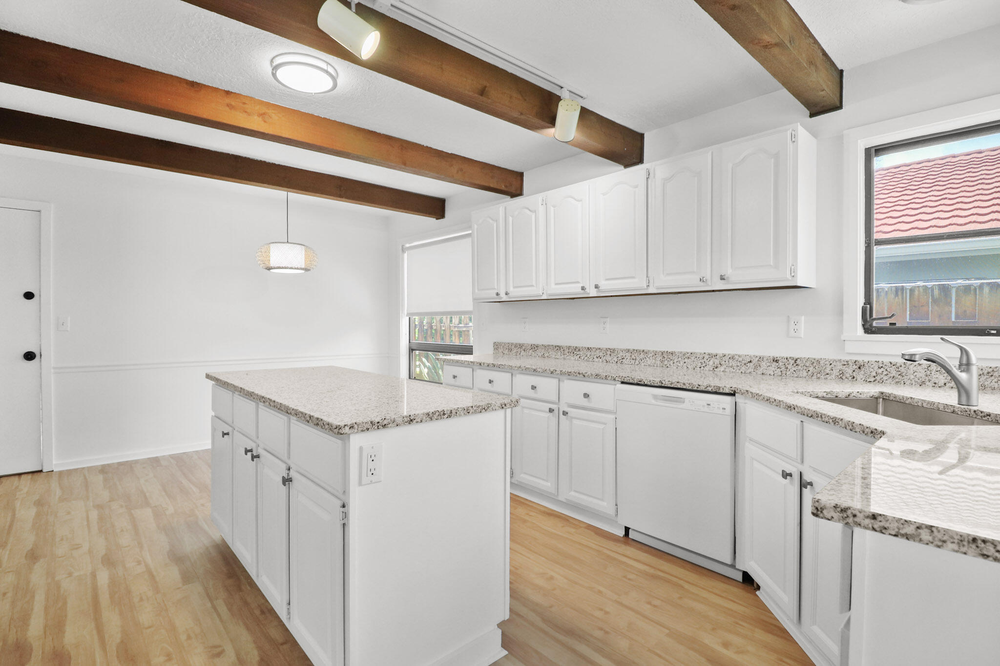 65 Pine Hill Trail W