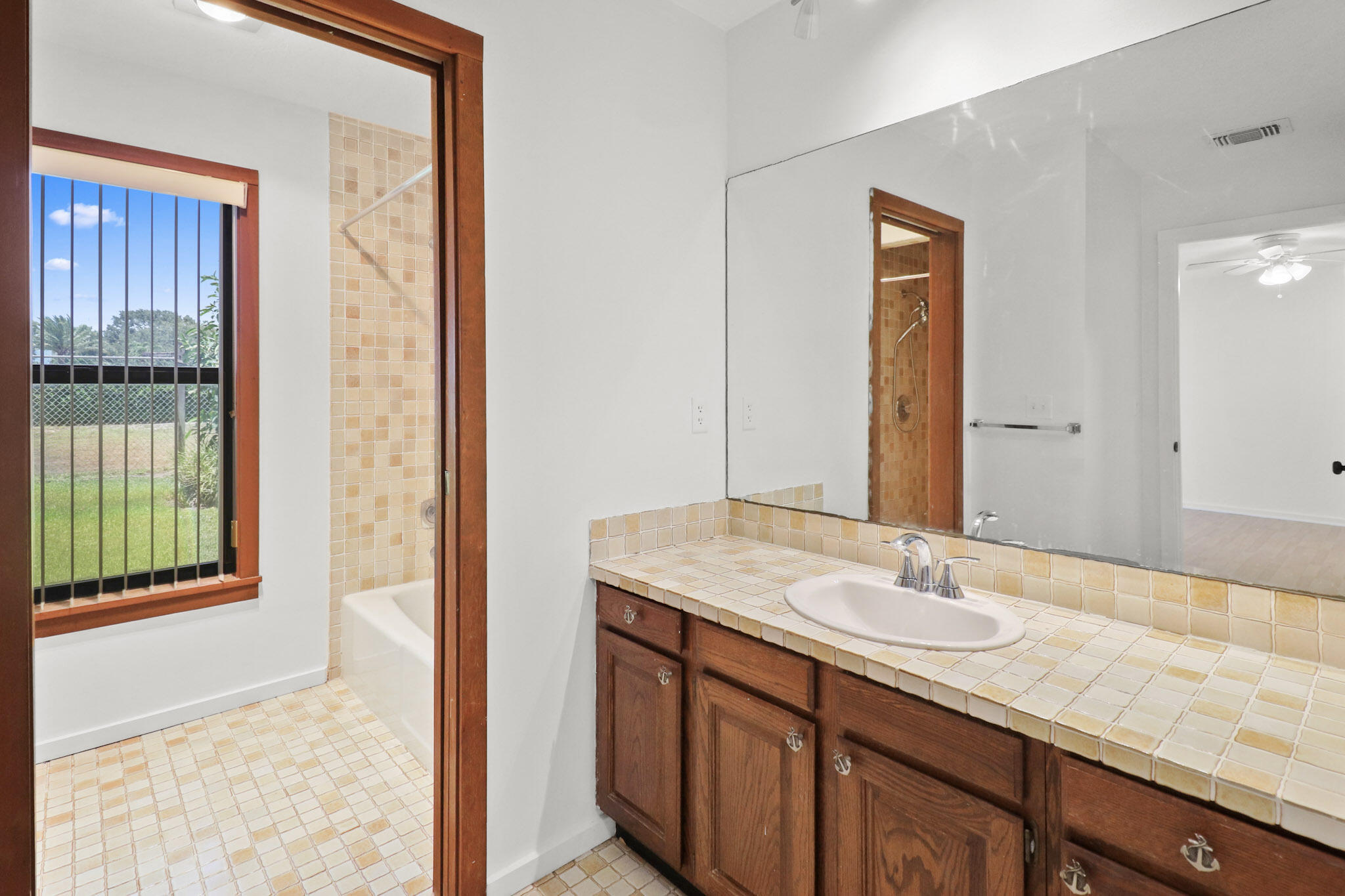 65 Pine Hill Trail W