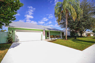 65 Pine Hill Trail W