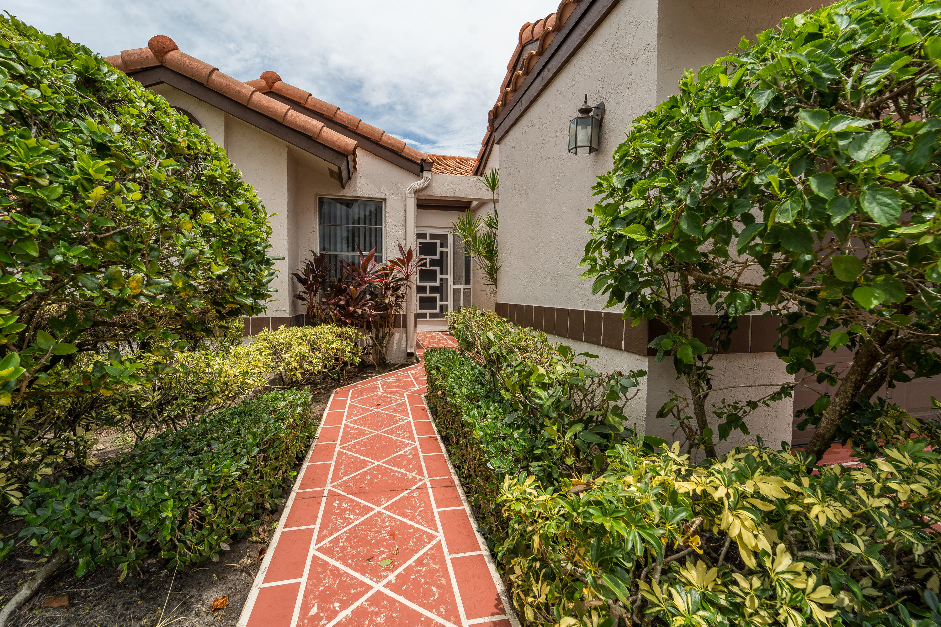 6387 Mill Pointe Circle