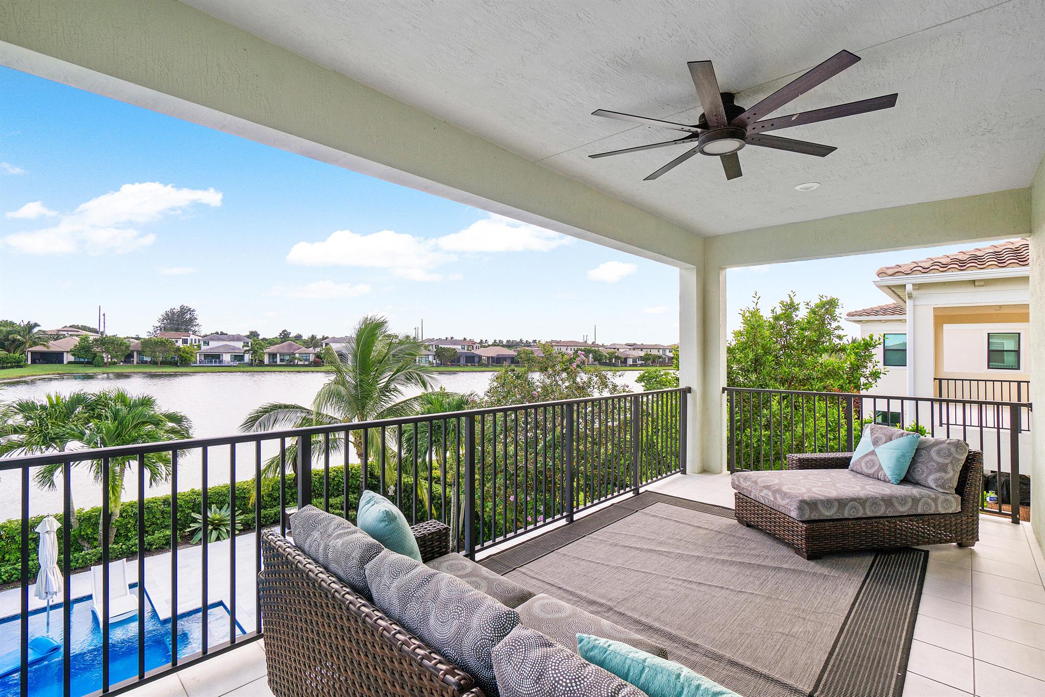 8156 Grand Prix Lane