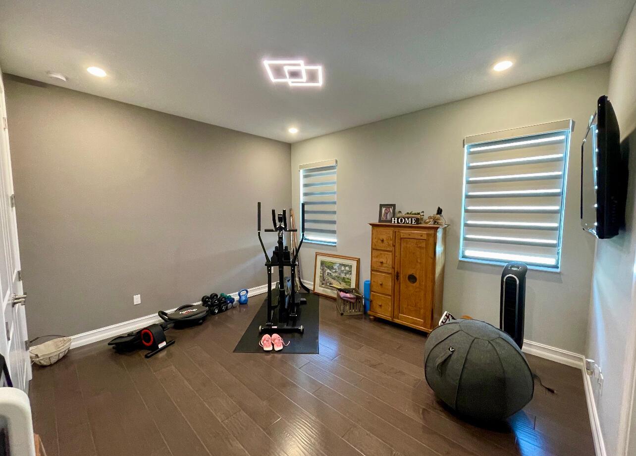 8156 Grand Prix Lane