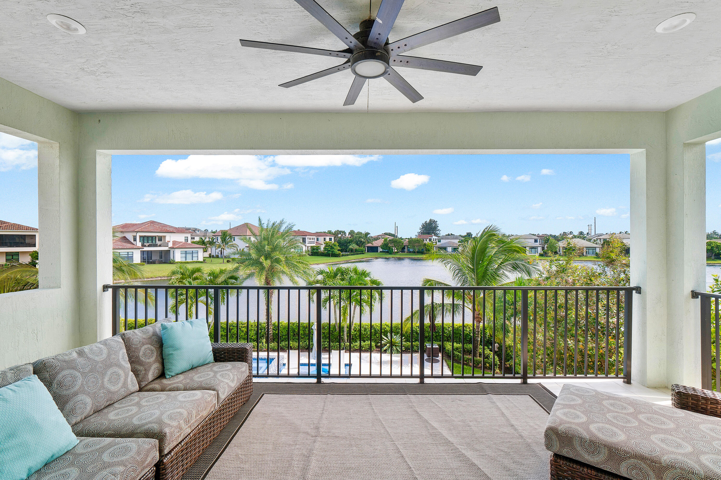 8156 Grand Prix Lane