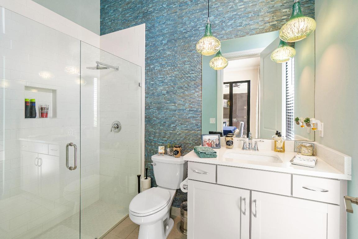 8156 Grand Prix Lane