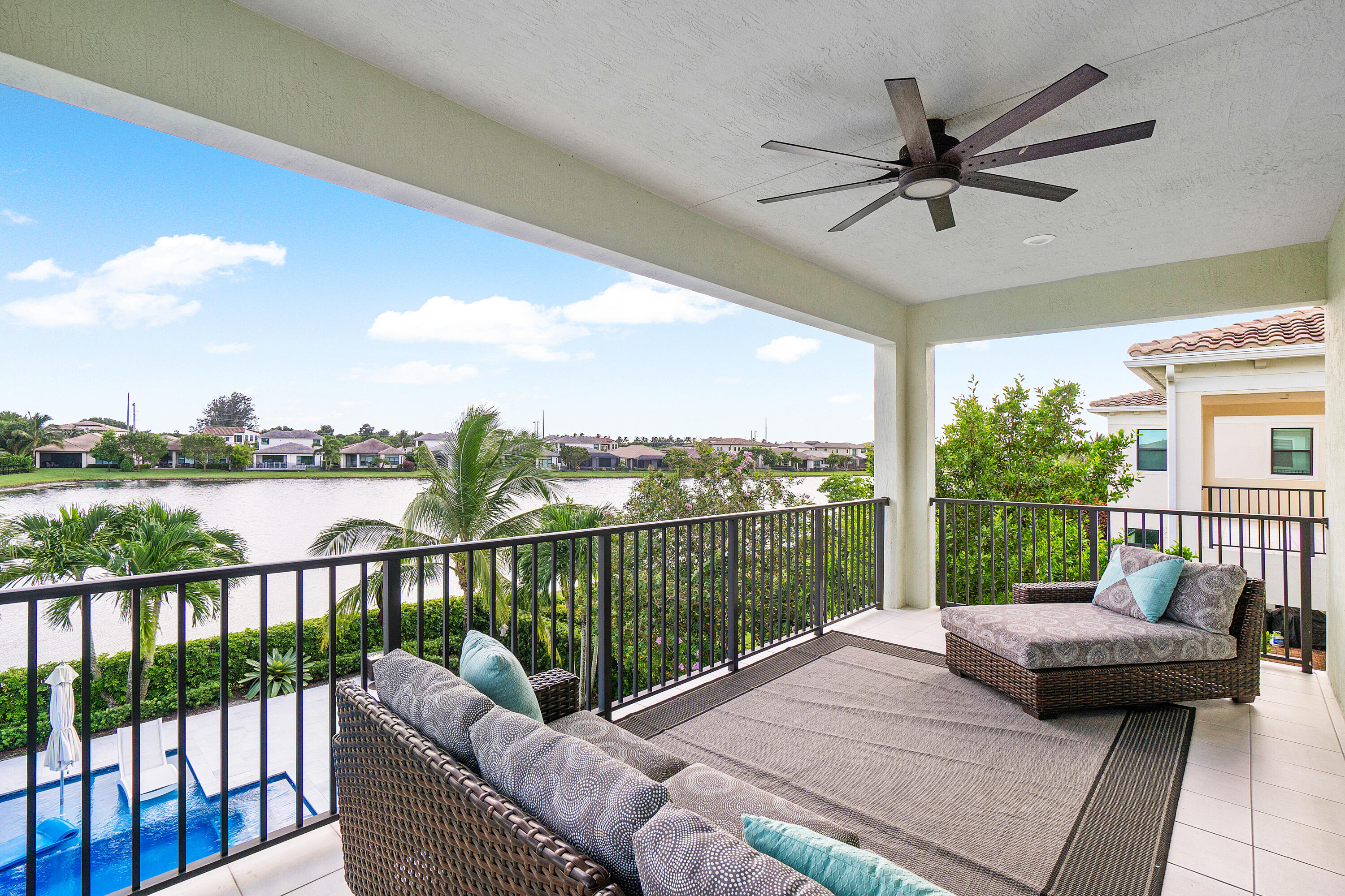8156 Grand Prix Lane