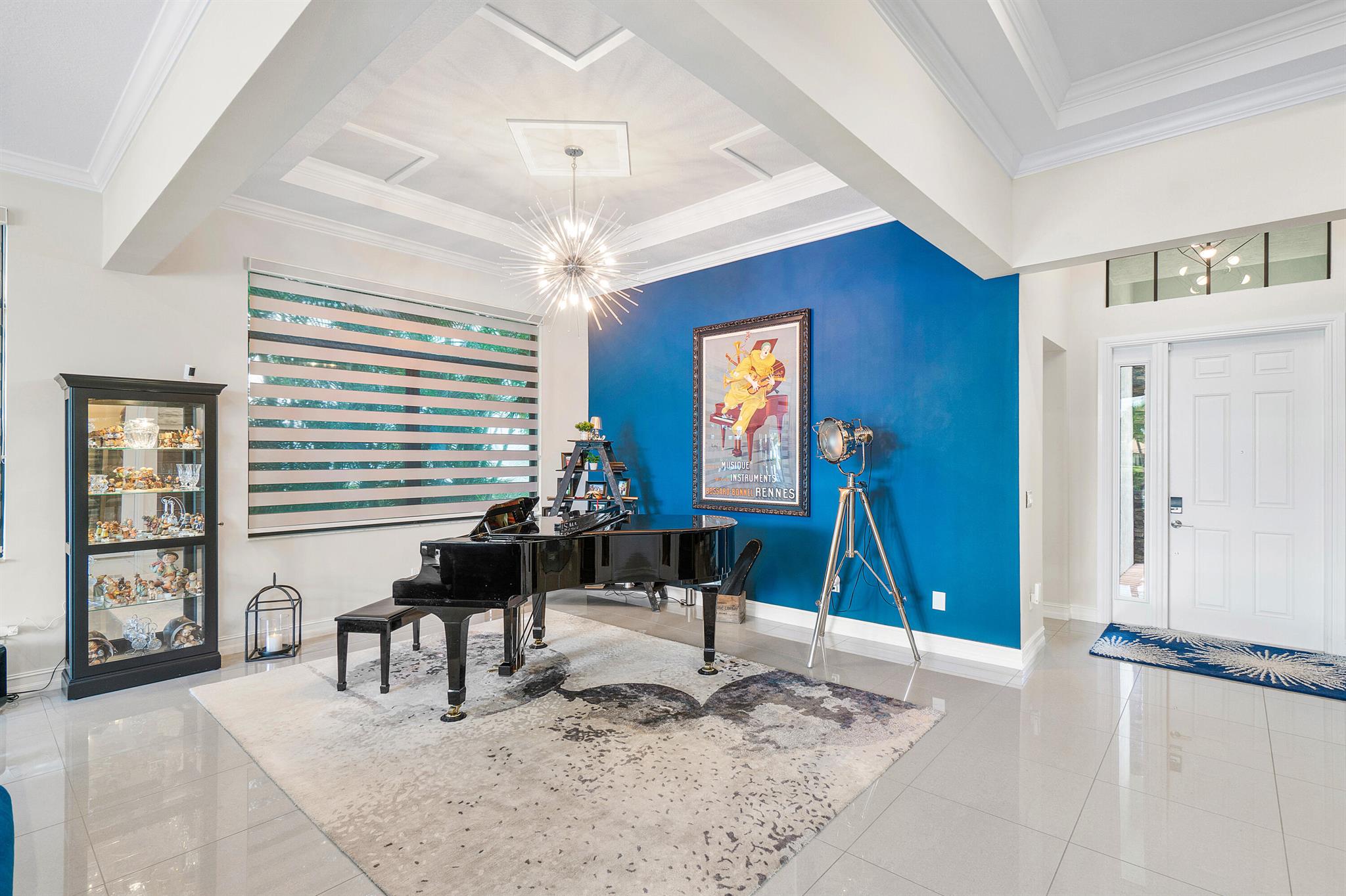 8156 Grand Prix Lane