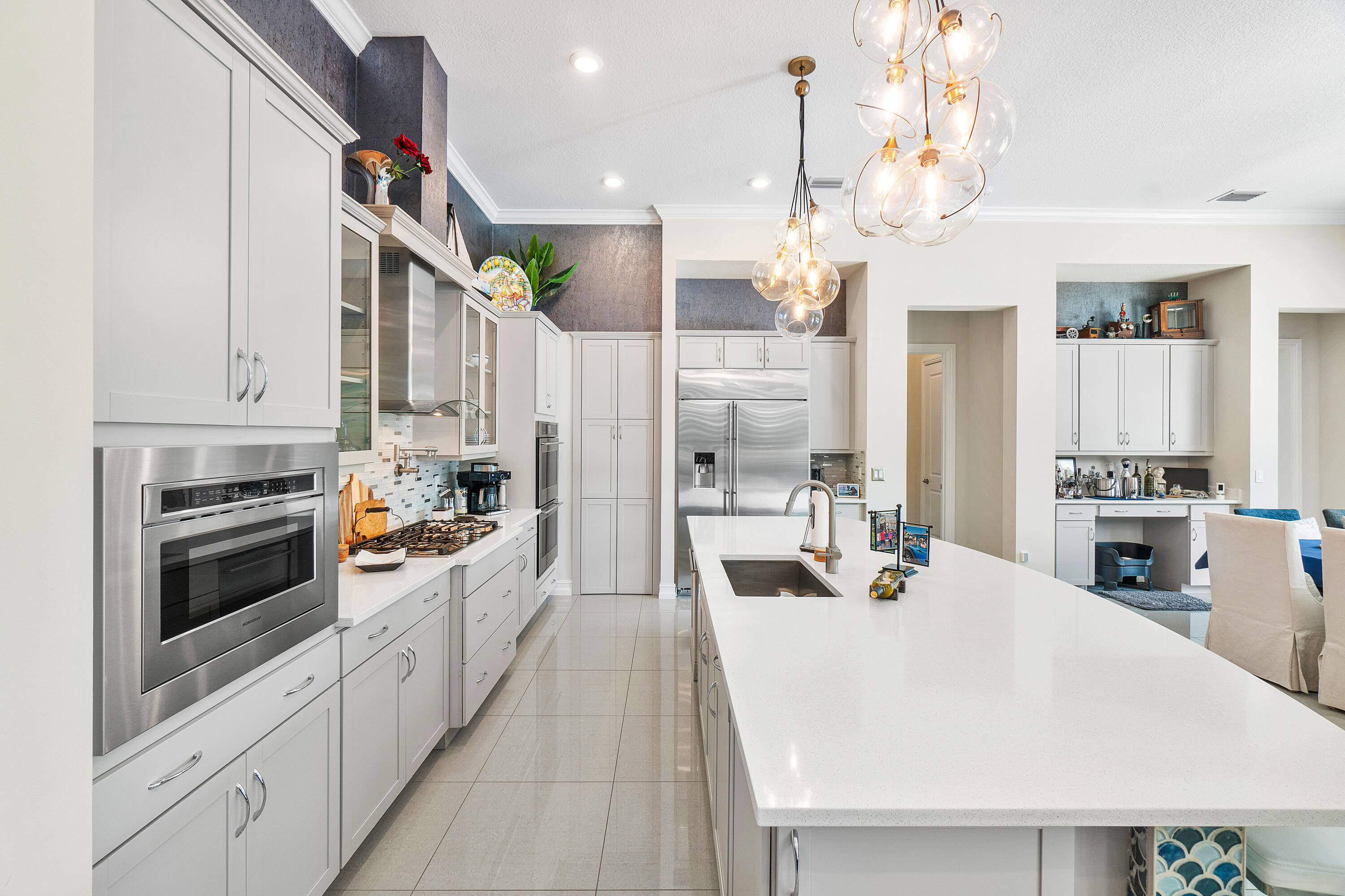 8156 Grand Prix Lane