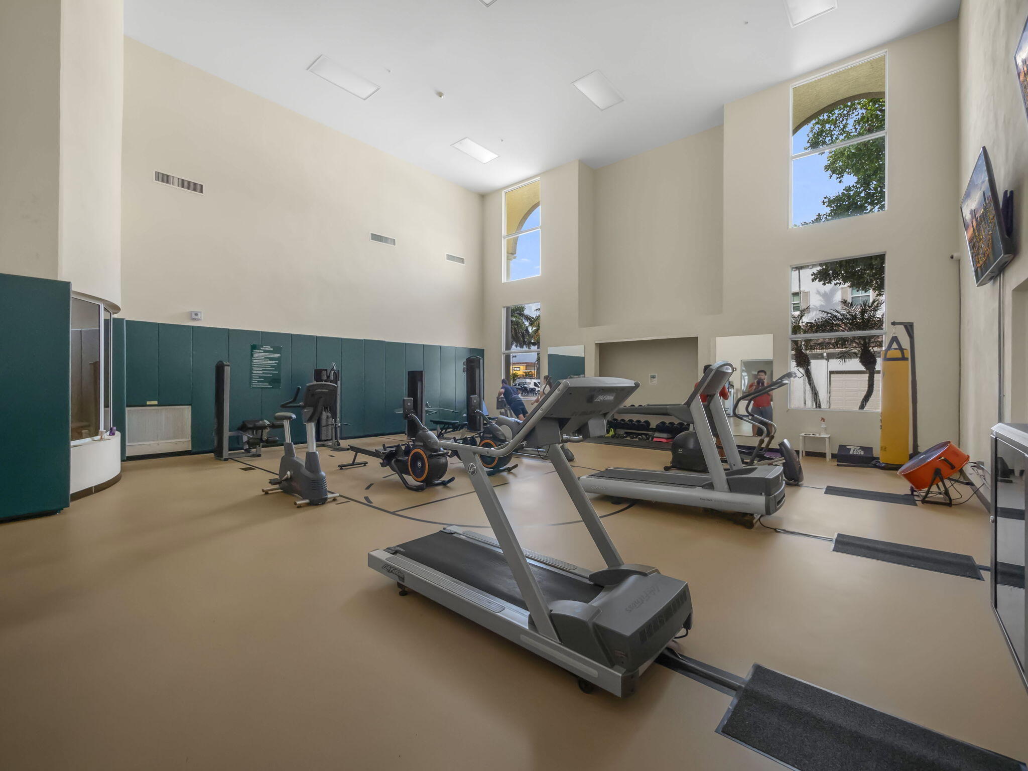 1 Renaissance Way 202