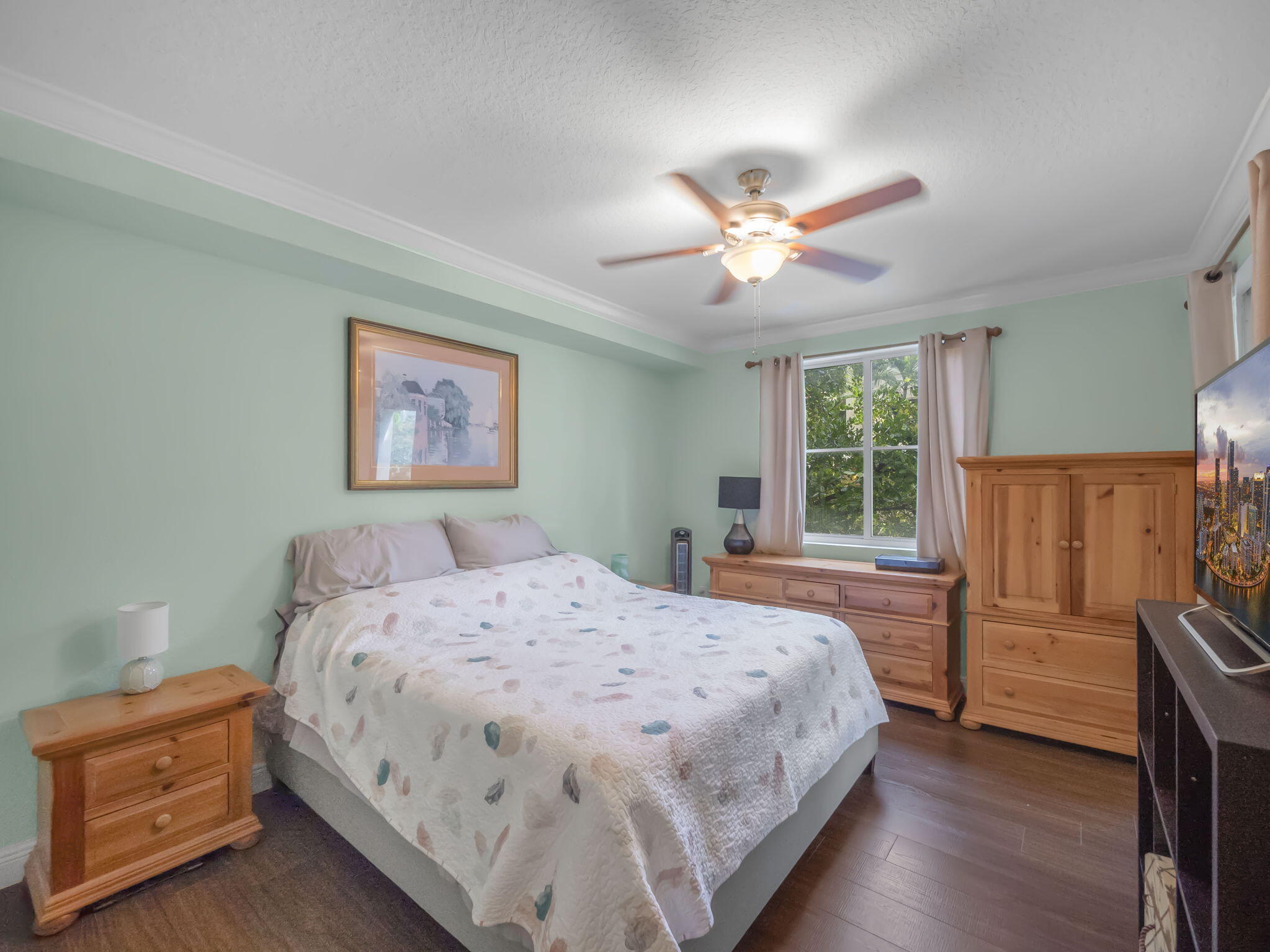 1 Renaissance Way 202