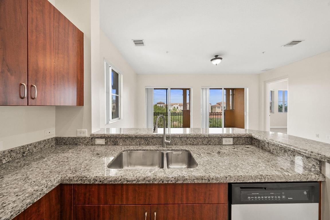 2900 NW 125th Avenue 3-417