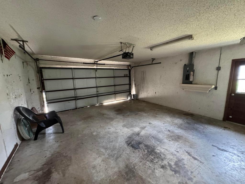 1061 SE Lansdowne Avenue