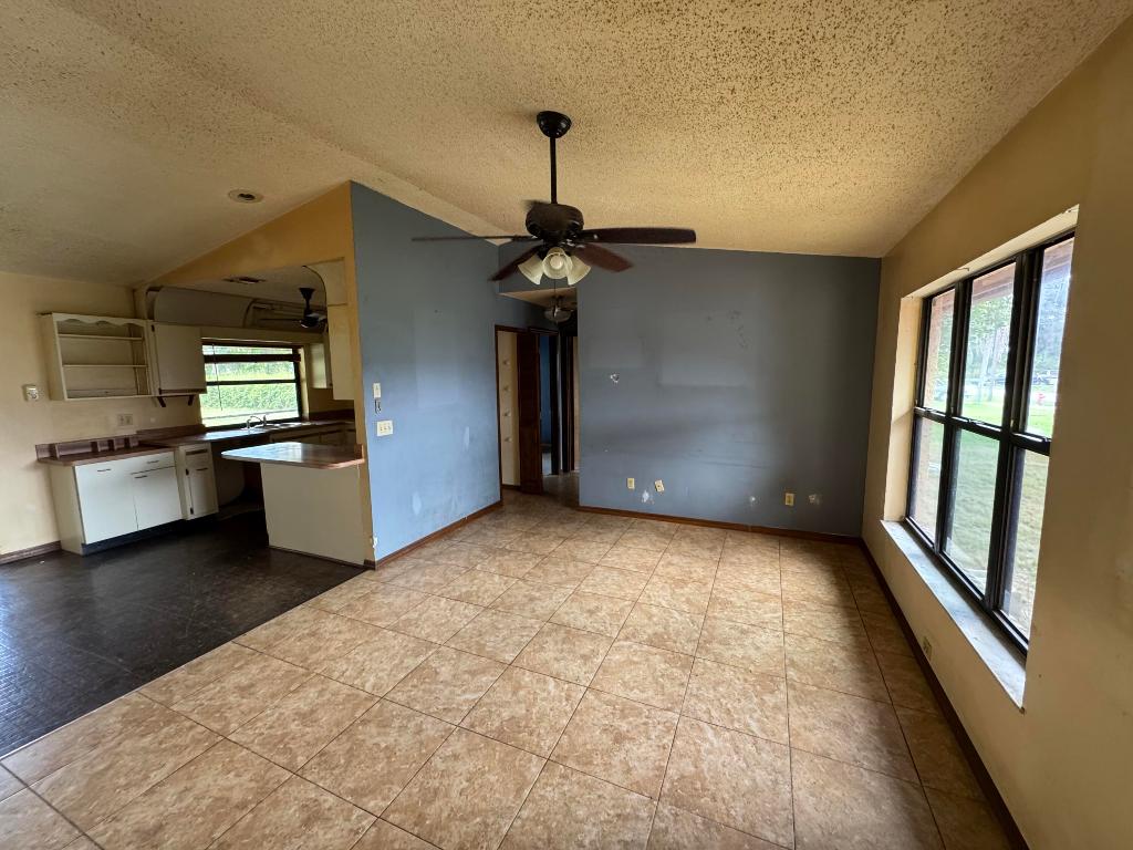 1061 SE Lansdowne Avenue