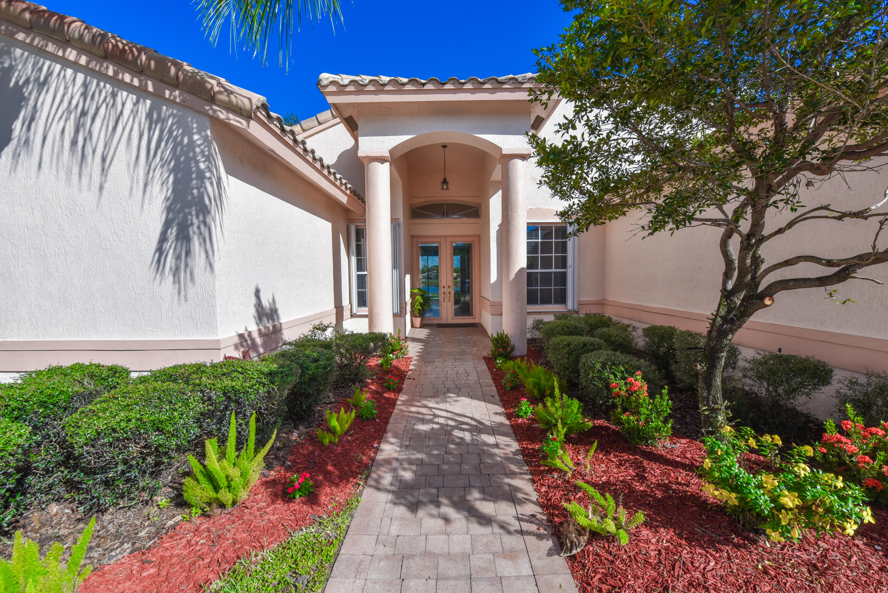 6577 Arno Way