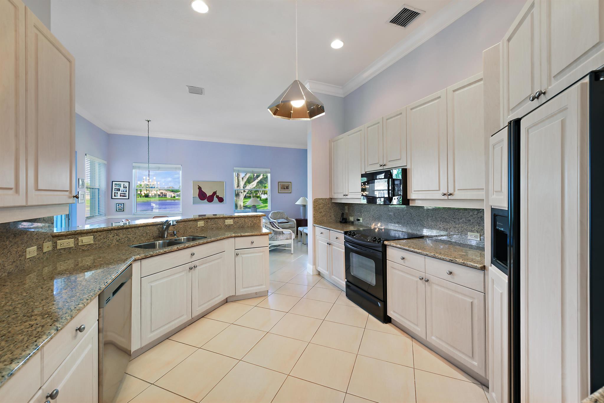 6577 Arno Way