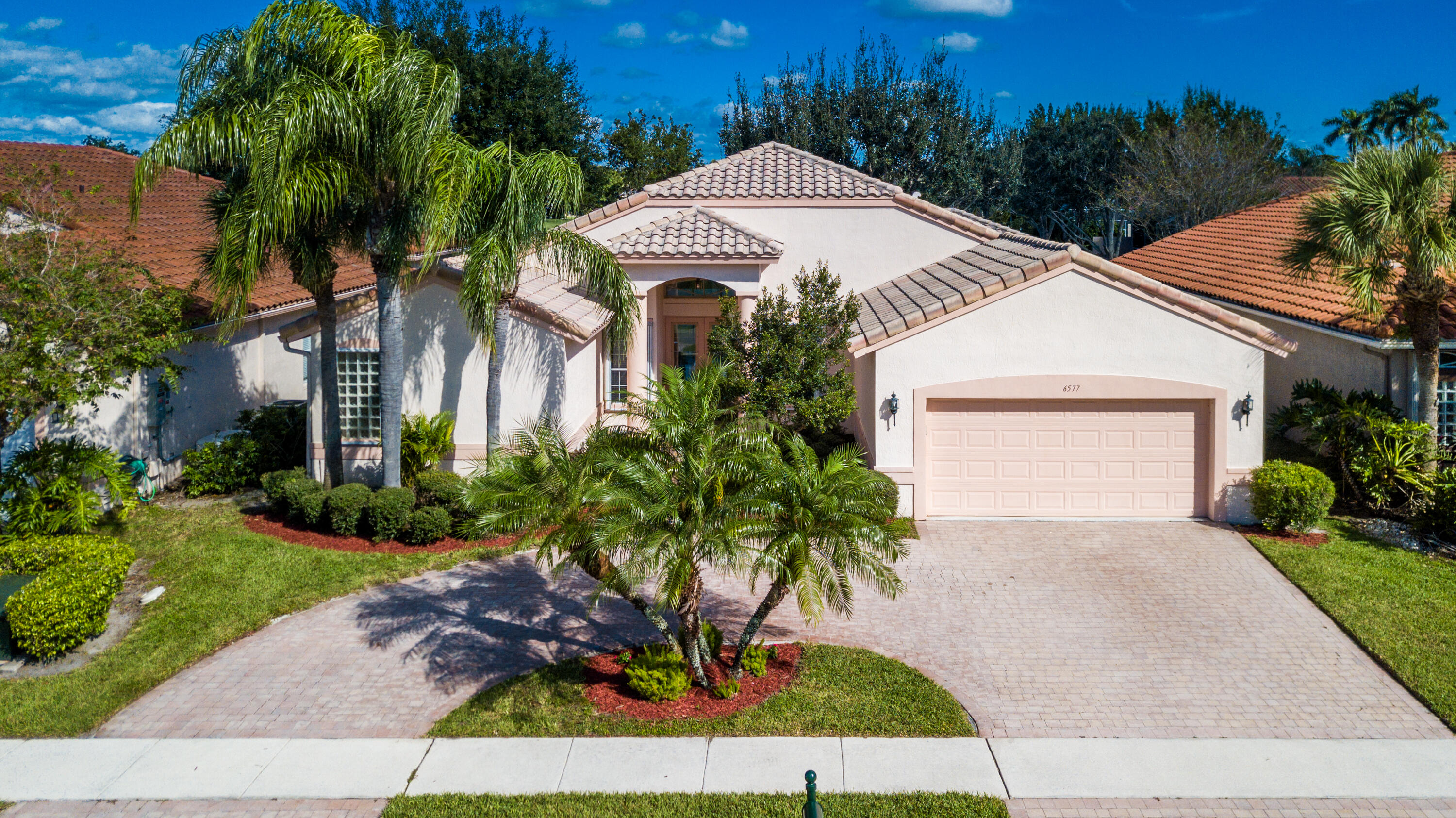 6577 Arno Way